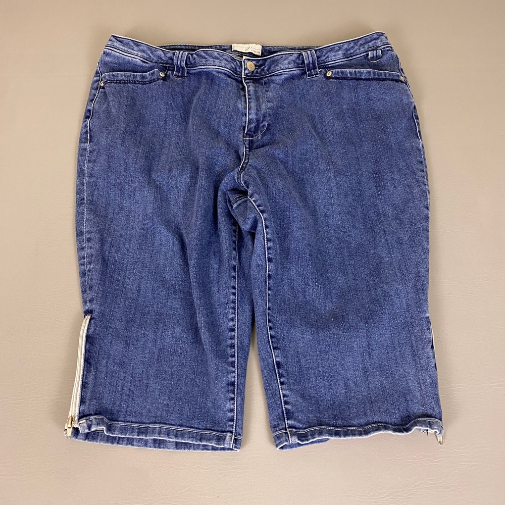 Venezia Denim Capri Shorts Women's Plus‎ Size 24 Blue Side Leg Zippers Casual